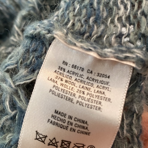 Anthropologie Field Flower soft blue green fluffy chunky crew neck sweater Sz S - Picture 12 of 13